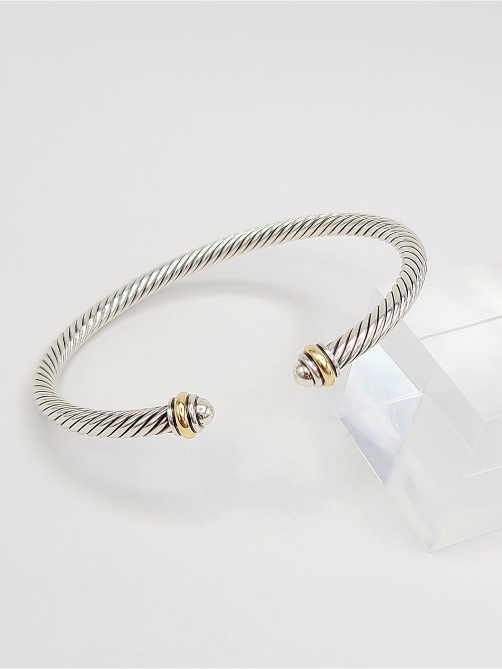 David Yurman Classic Cable Bracelet in SS With Gold , 4mm